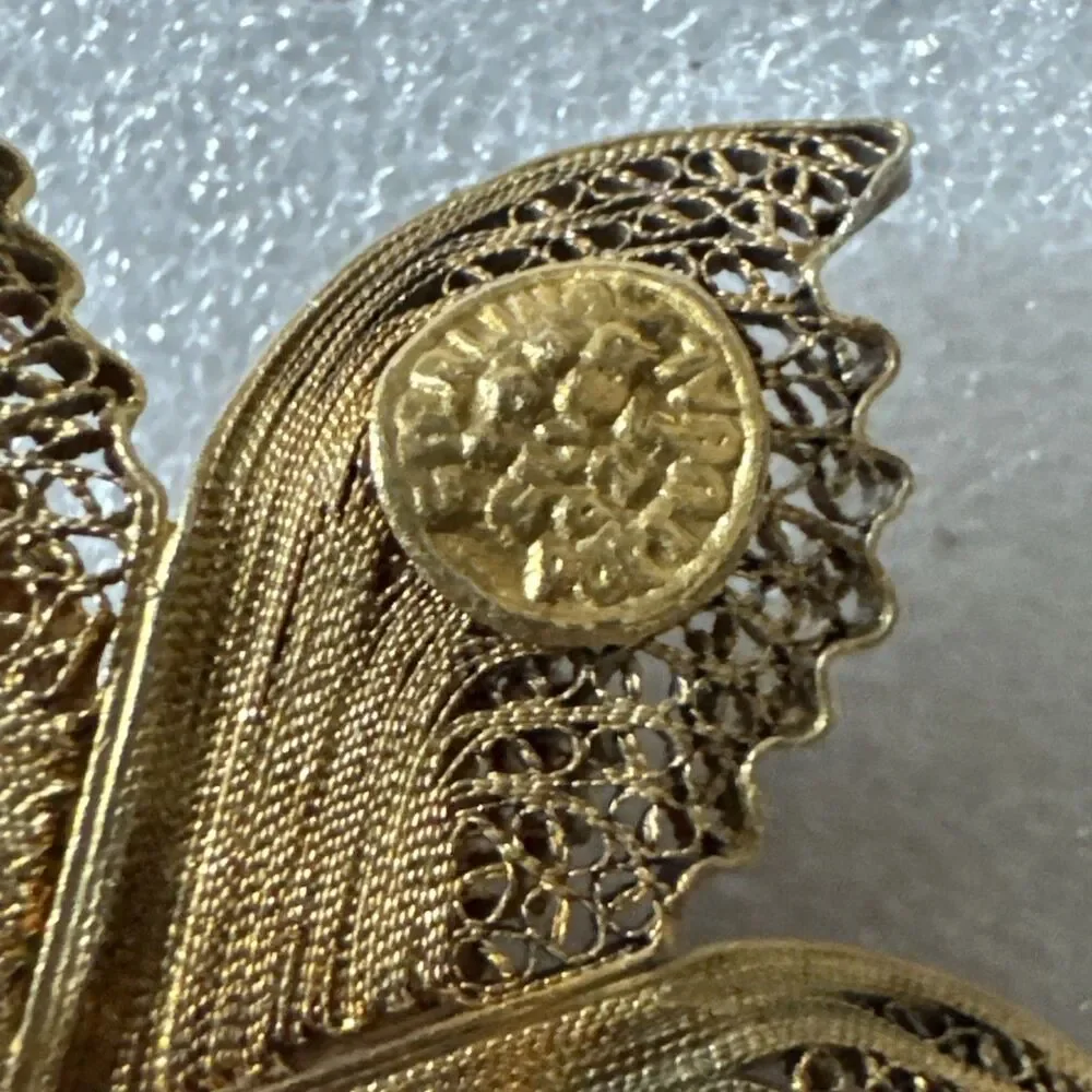 Vintage Filigree Flower Gold Tone Brooch Pin 2.25